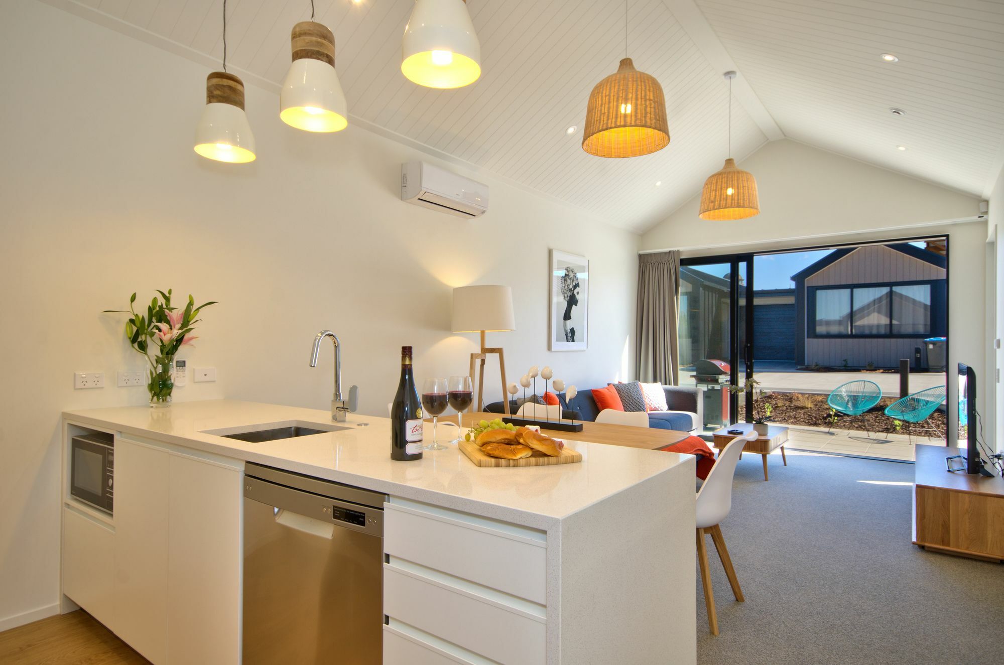 Cherry Blossom Holiday Apartment Queenstown Buitenkant foto