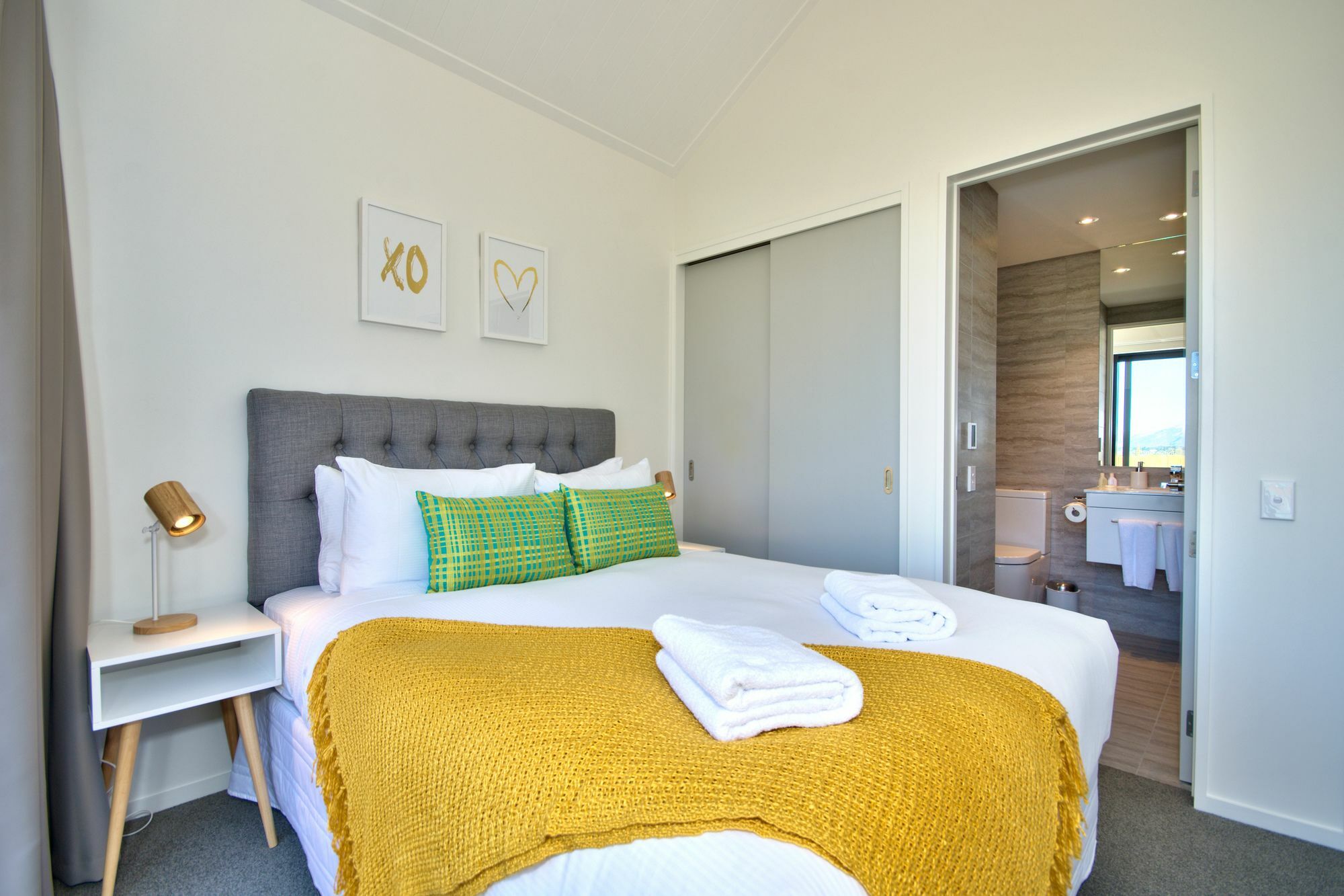 Cherry Blossom Holiday Apartment Queenstown Buitenkant foto
