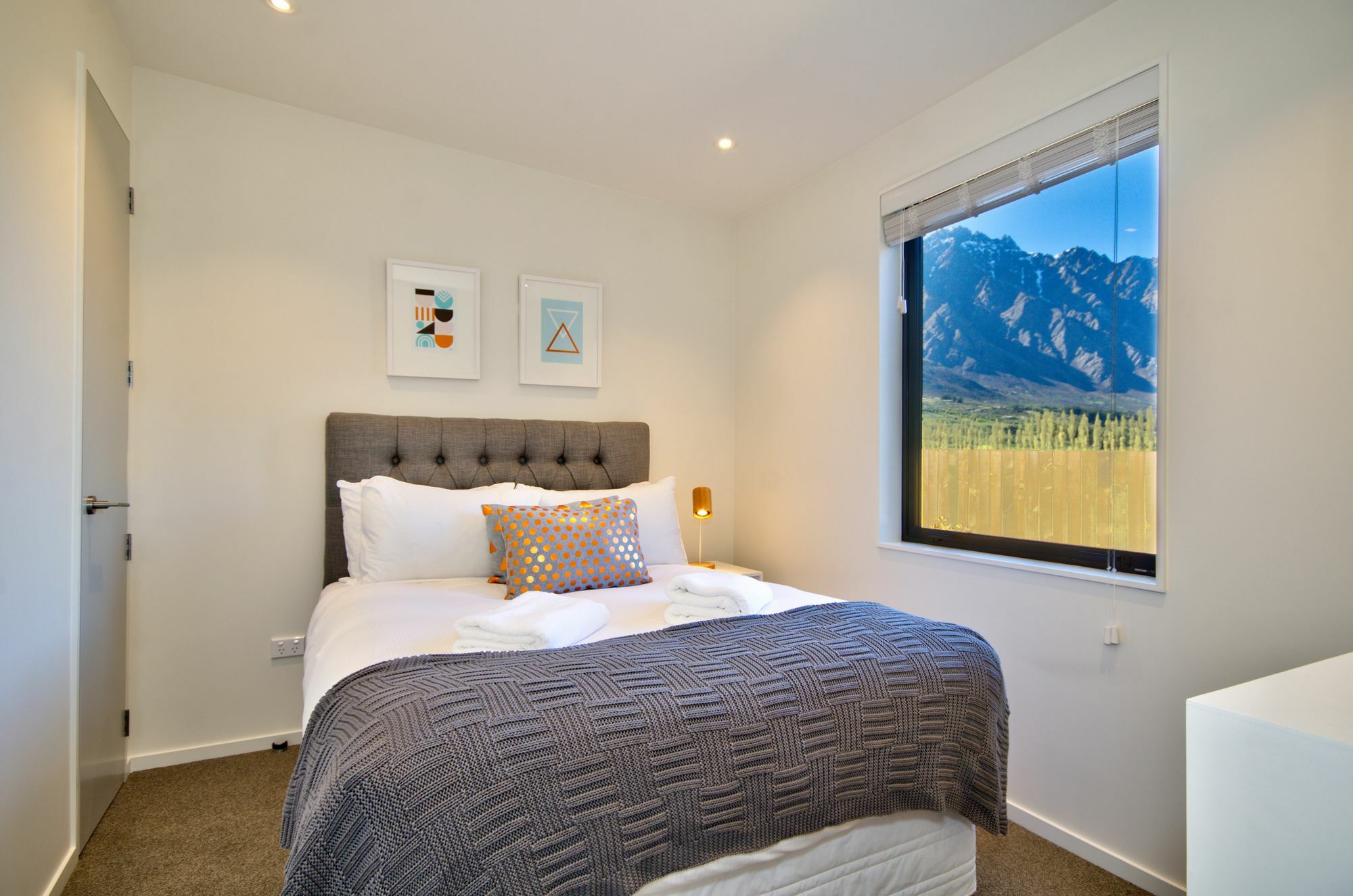 Cherry Blossom Holiday Apartment Queenstown Buitenkant foto